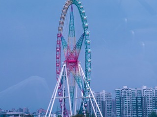124575