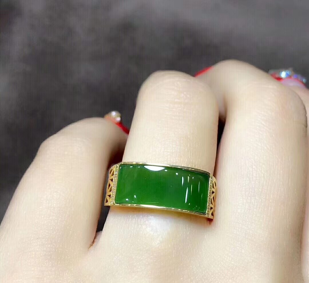 玉戒指的寓意是什么