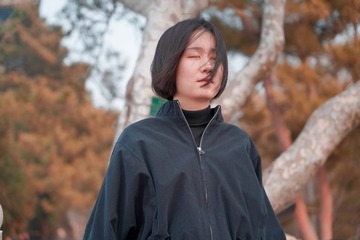 001