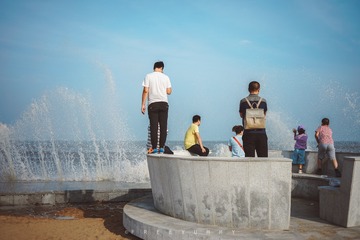 001