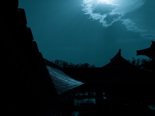 001