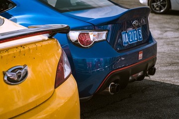 891116