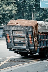694631