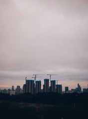 572515
