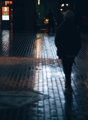 572541