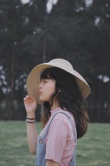 001