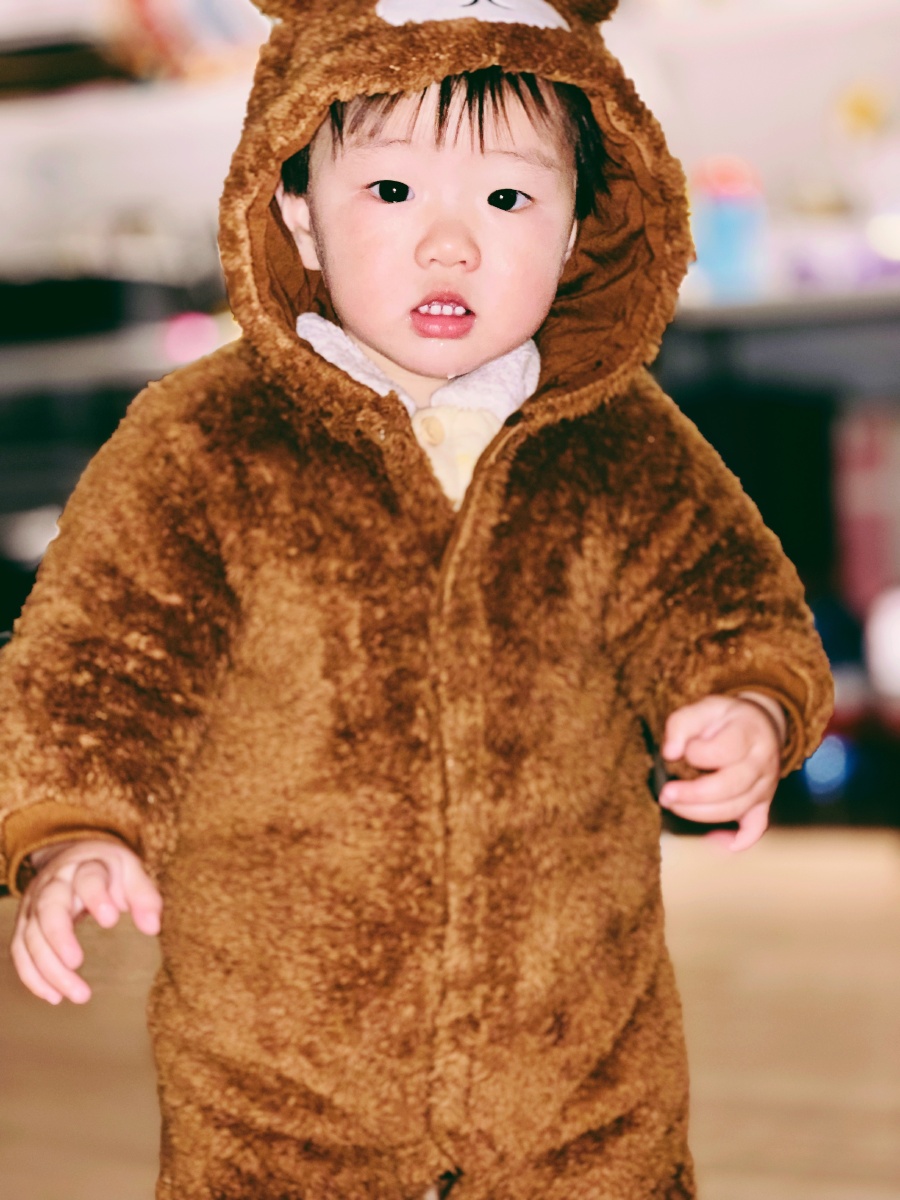 熊孩子太可爱拍下来
