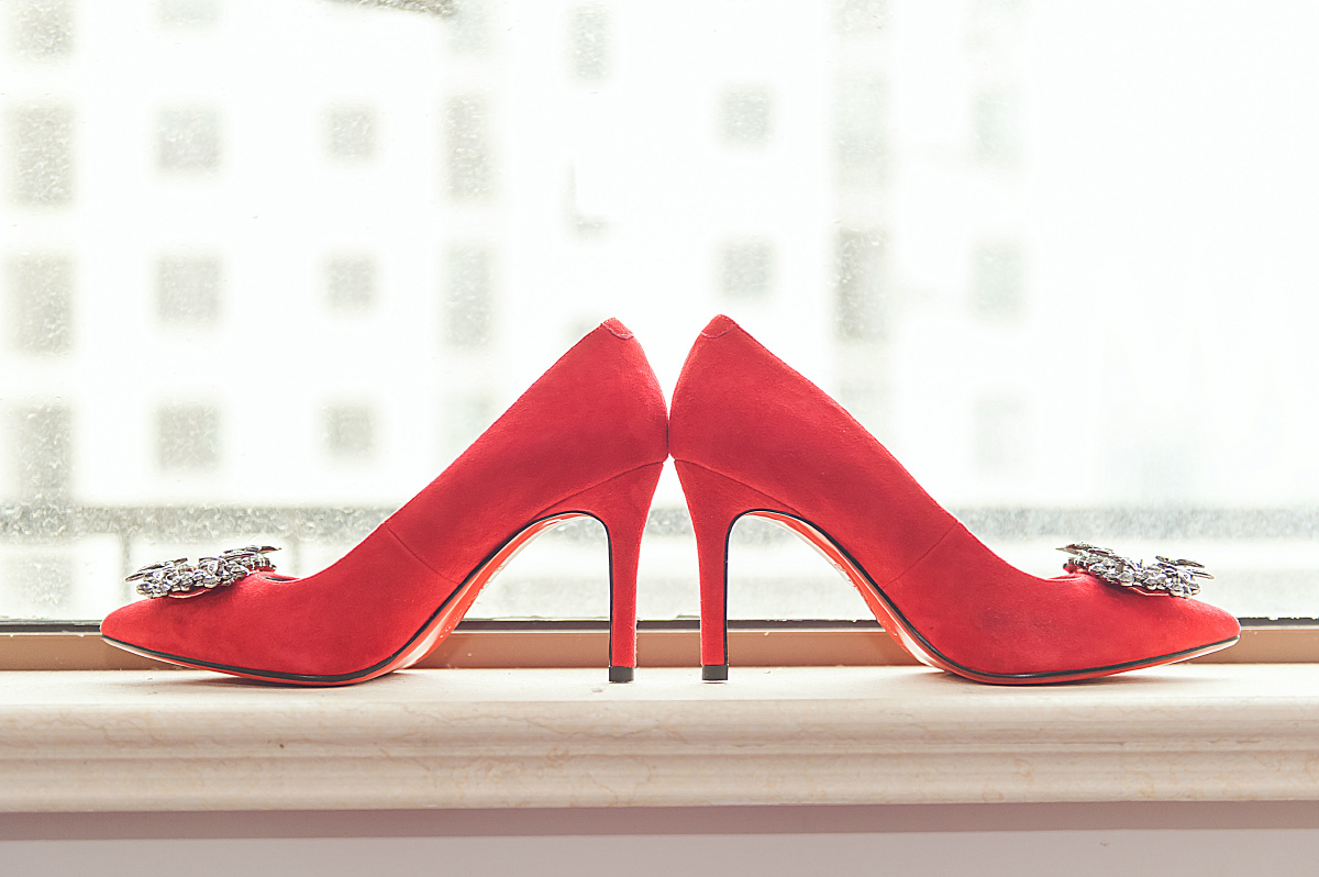 婚鞋婚戒秀禾静物拍摄