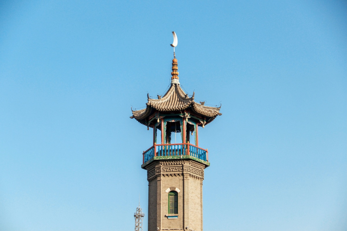 呼市之旅——呼和浩特清真大寺望月楼远景