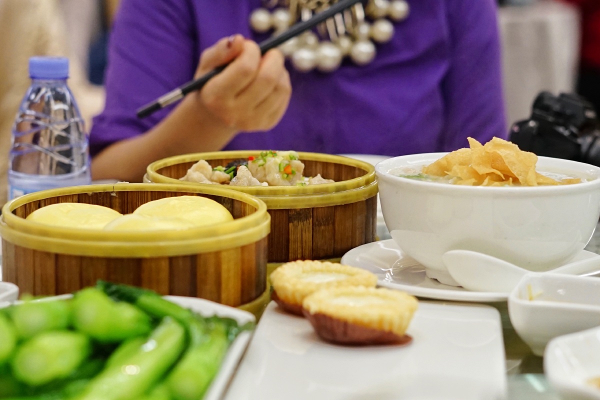 广州顺德粤式中式广式早茶早点点心陈村粉咸水角肠粉粥白灼菜心白灼