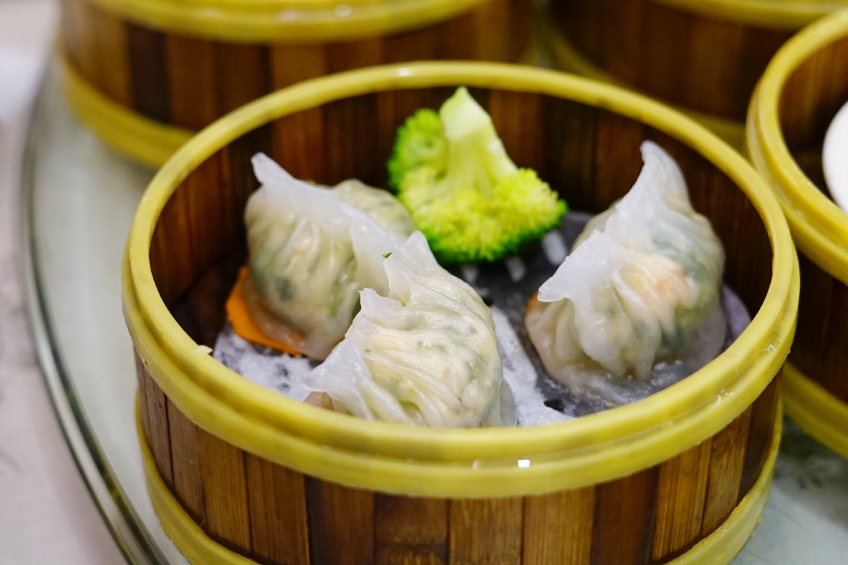 广州顺德粤式中式广式早茶早点点心陈村粉咸水角肠粉粥白灼菜心白灼