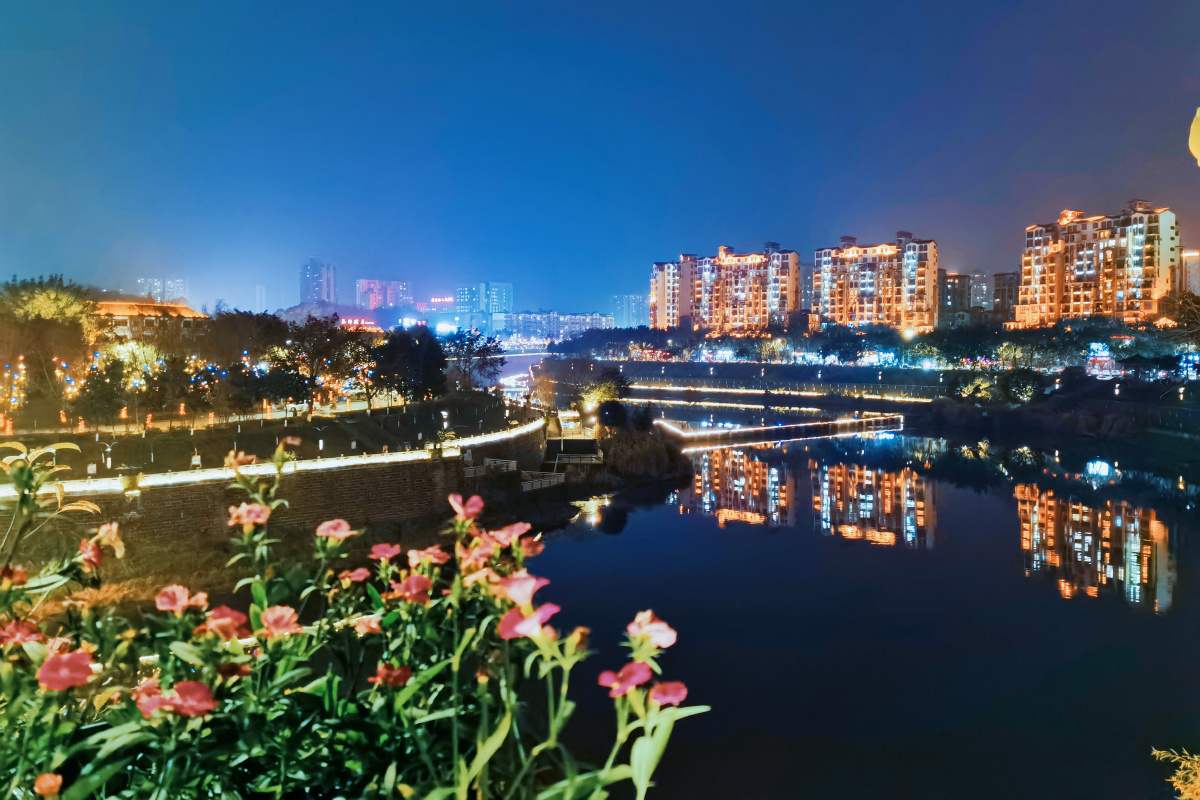 重庆荣昌夜景小县城也很美