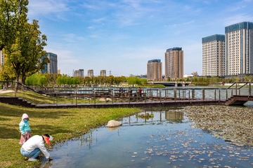 2060457