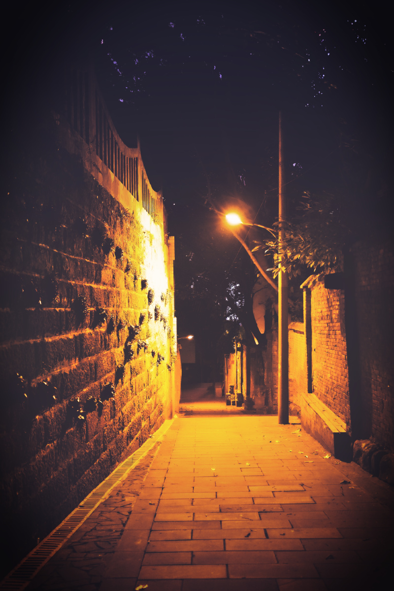 夜深人静的山城 - __强儿哥曾经也很拉轰 - 图虫