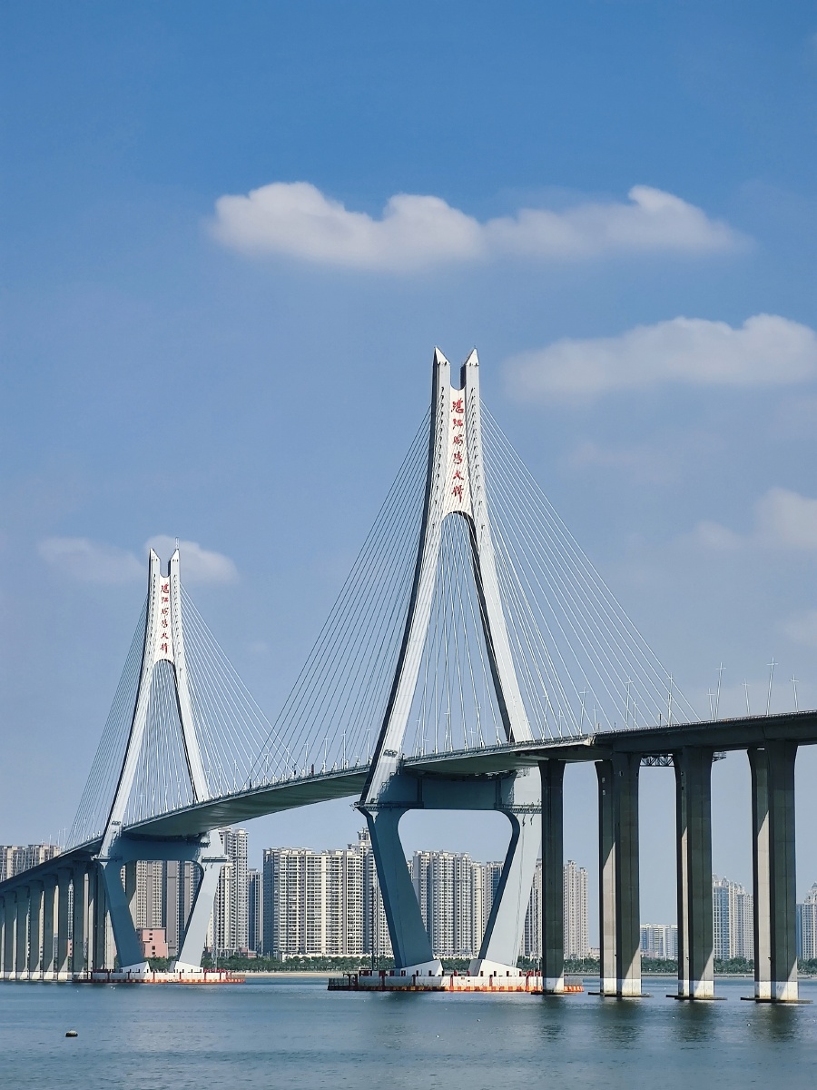 海湾大桥喜欢蓝天白云78大海