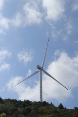 1533541