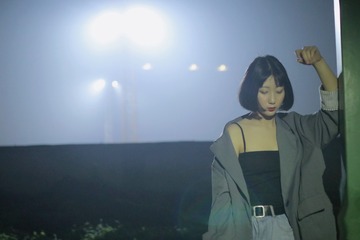 001
