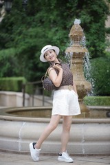 F6B5ED89-CFA8-40AD-998D-D72714B6FDE0/L0/001