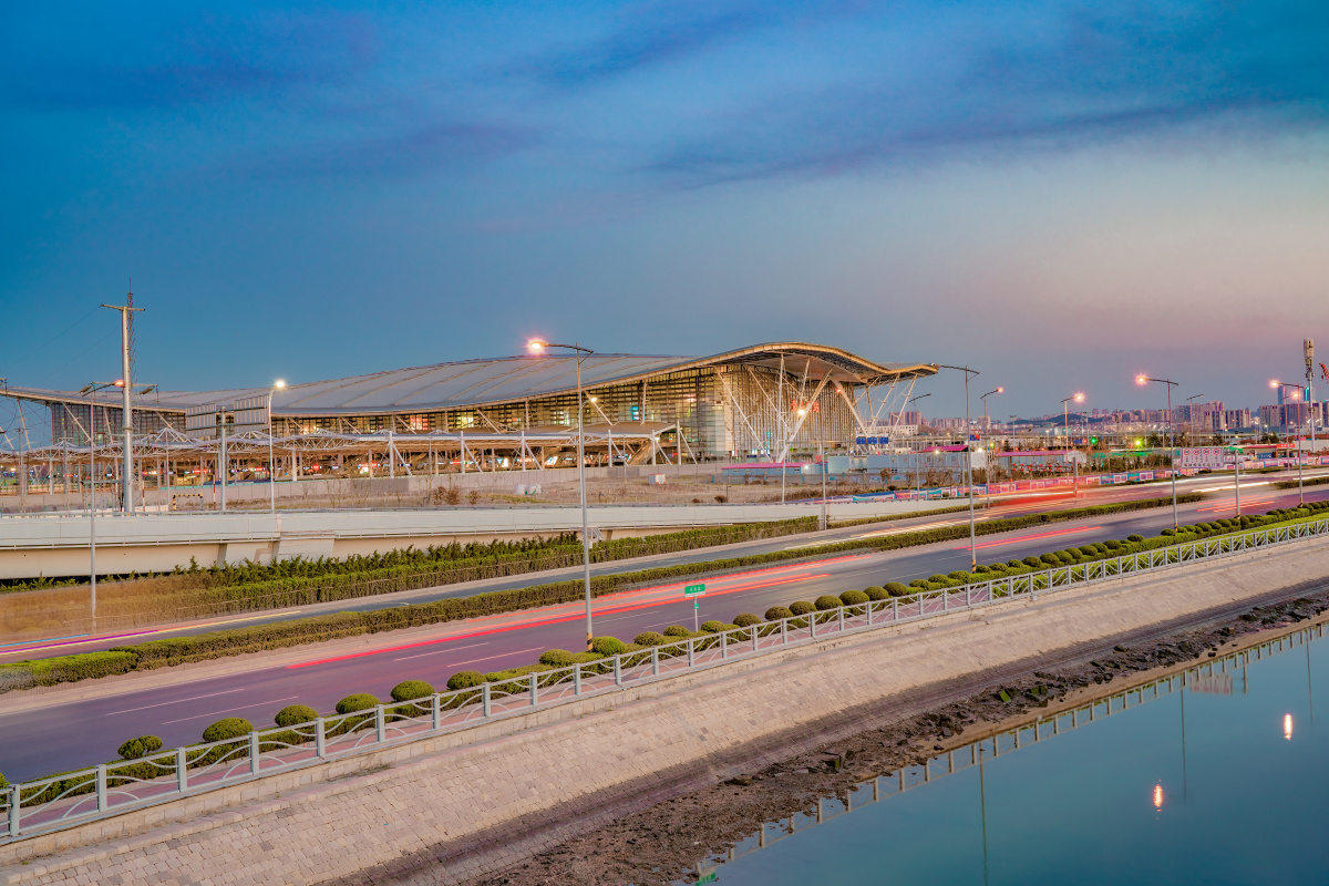 青岛火车北站 - 这个世界的启示在荒野 - 图虫