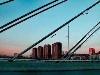 142045