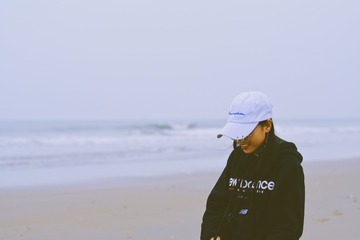 001