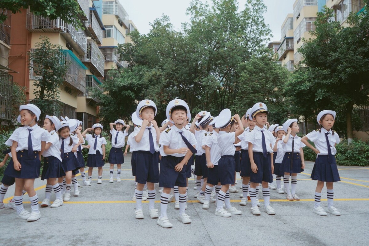 《幼儿园》