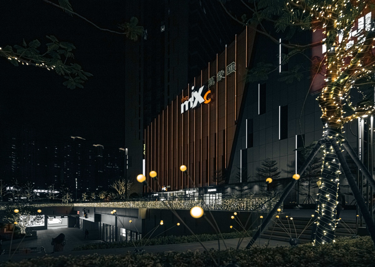 南宁五象万象汇的夜景和萤火虫灯值得一拍哦