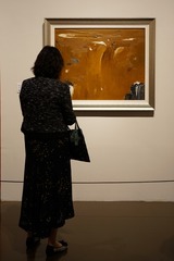 124454