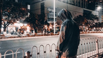 001