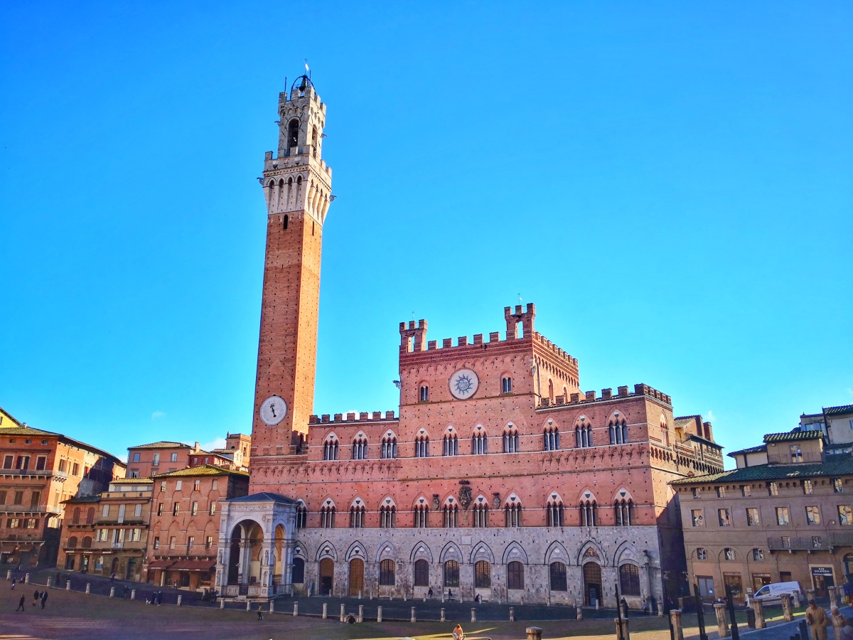 华为p10意大利锡耶纳广场