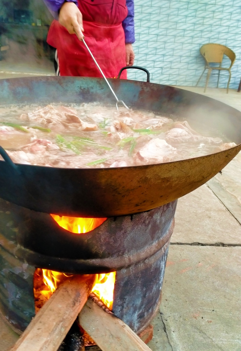 大锅羊肉夏如春摄