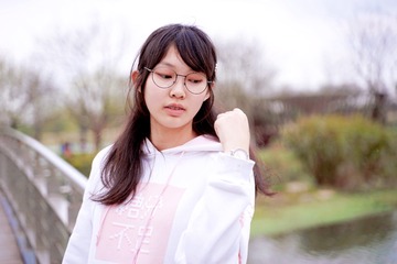001