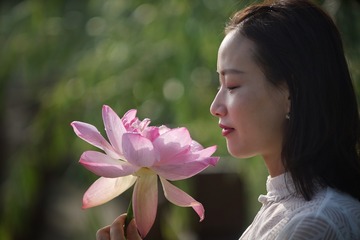 001