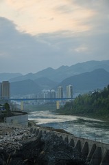 山城武隆一角