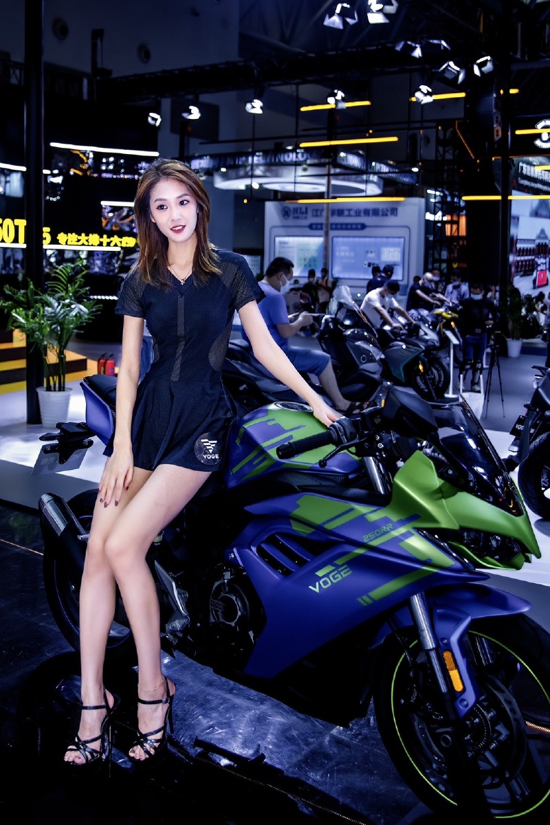 摩托女郎 - 之之742 - 图虫