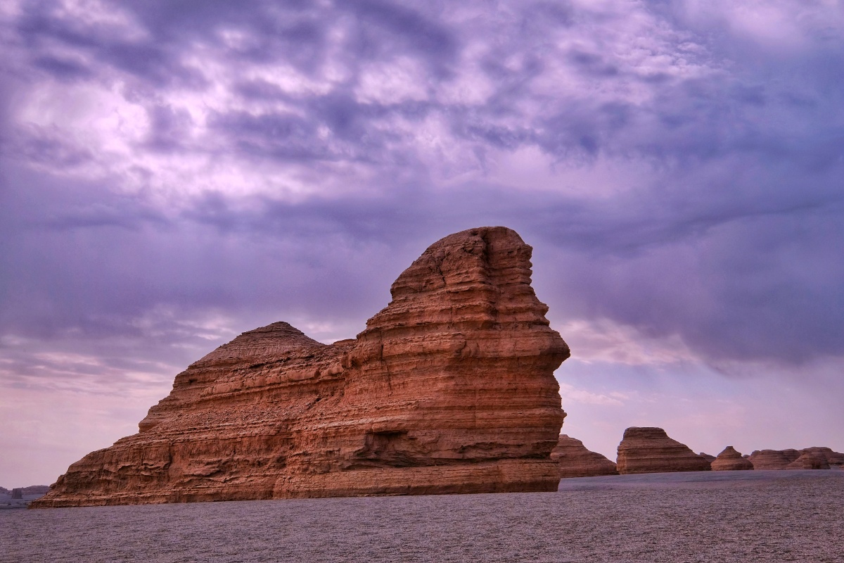 甘肃丹雅魔鬼城 - 糖六七