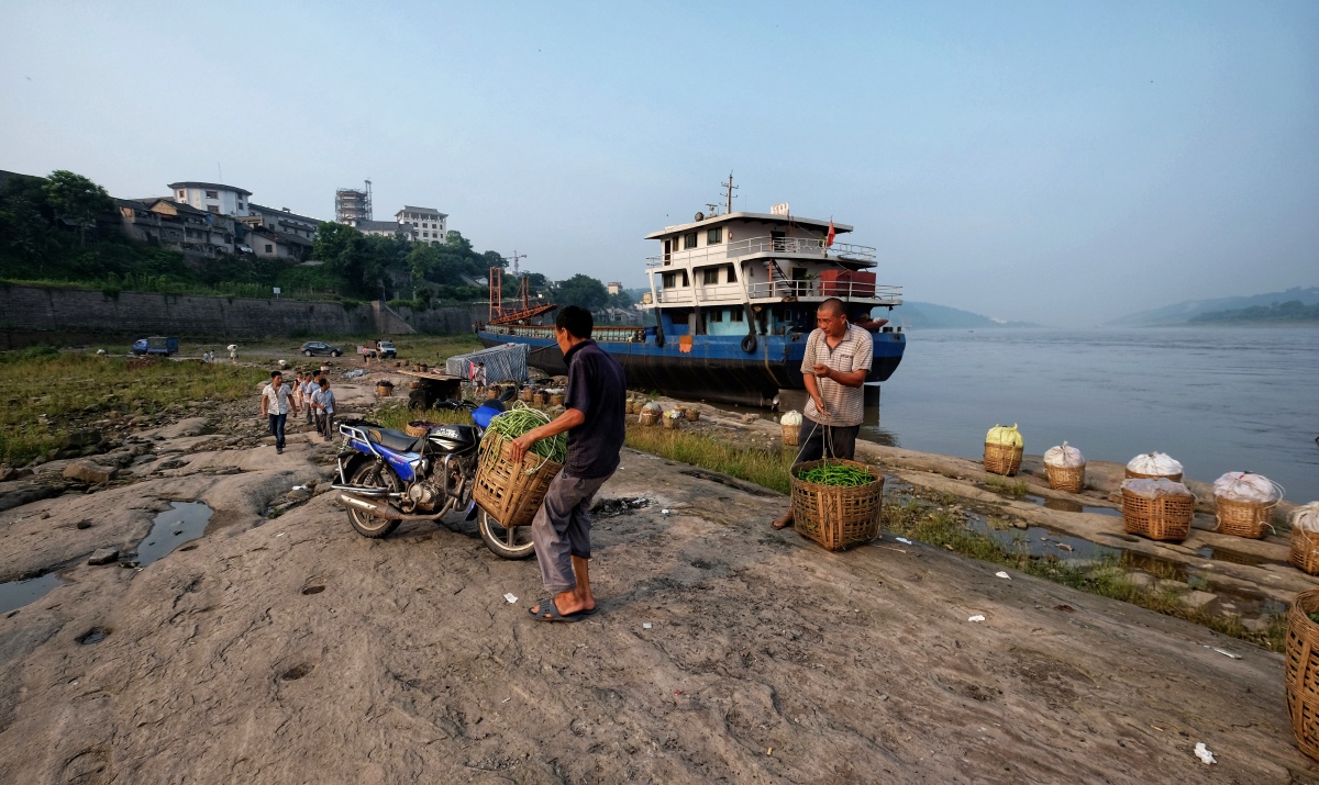重庆松溉古镇长江边老渡口