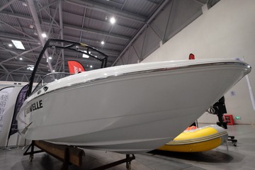 37066