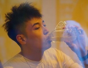 001