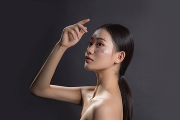 001