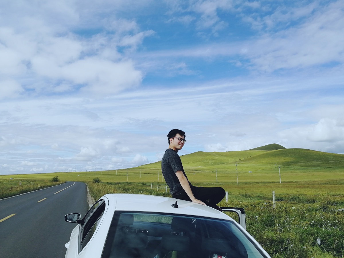 男人的快乐很简单沙漠里开开车草原上骑骑马