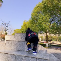 001