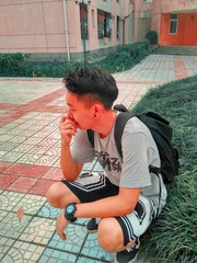 2285548