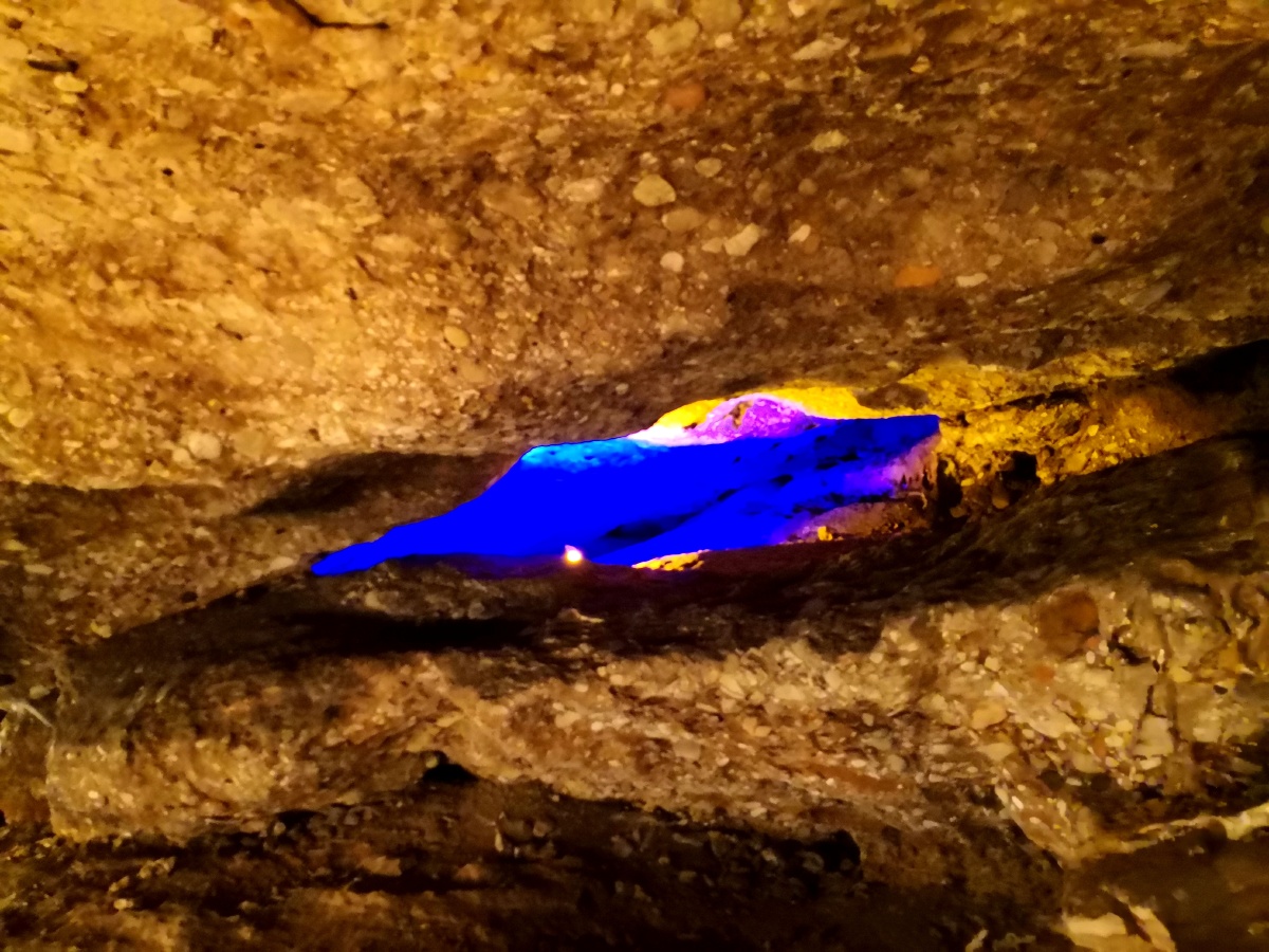 别有洞天之寻龙山溶洞(卧龙洞)