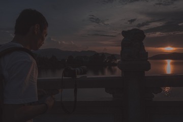 1602368