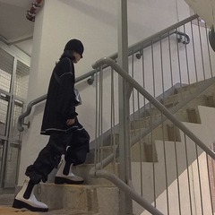 001