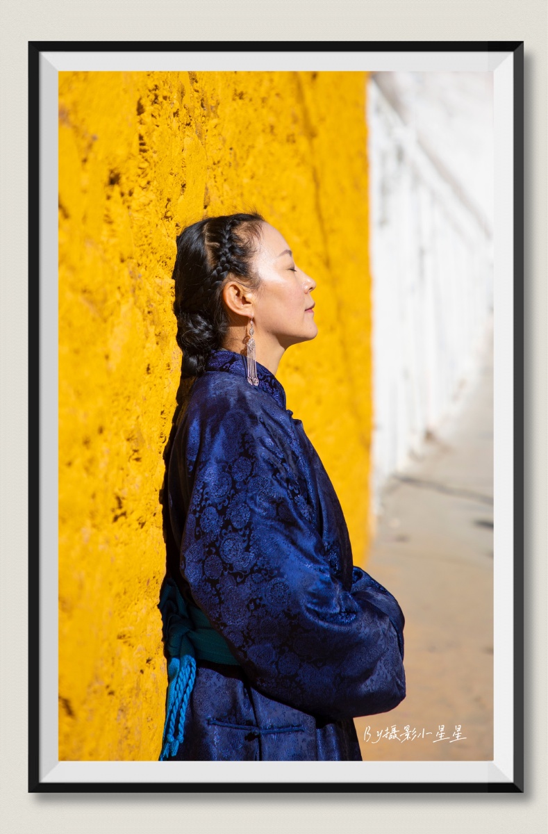 跟拍歌唱家莫尔根