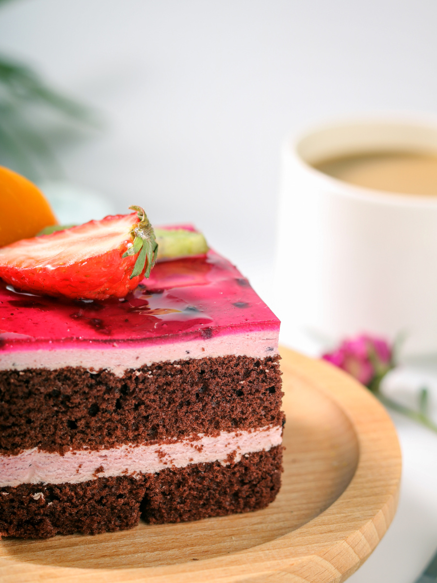 红色火龙果慕斯蛋糕高颜值治愈系