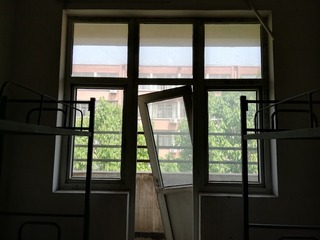 116743