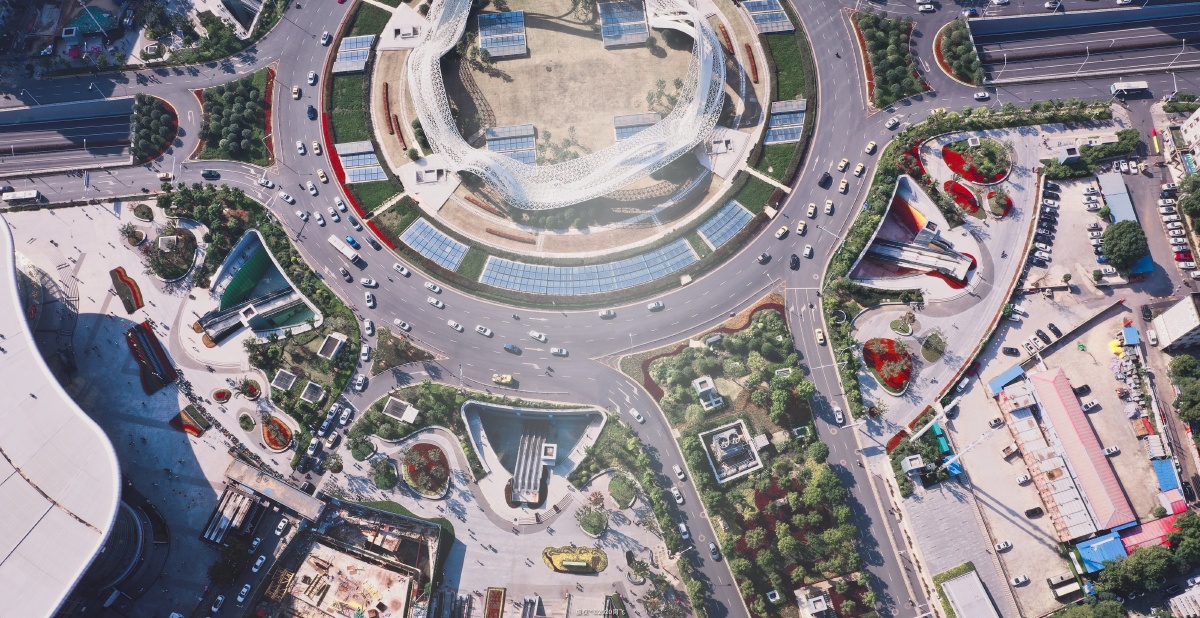 随手拍光谷广场全球最美市政交通综合体